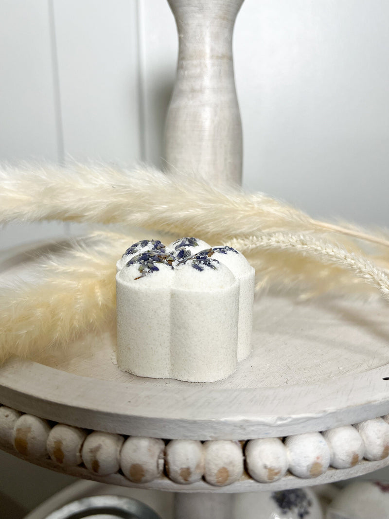 Ivy Lynne Home Shower Steamer Lavender - 60 g cream color topped with lavender buds Shower steamers