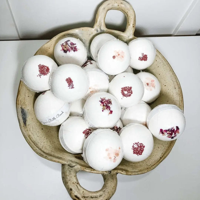 Ivy Lynne Home Bath & Body Bath bombs