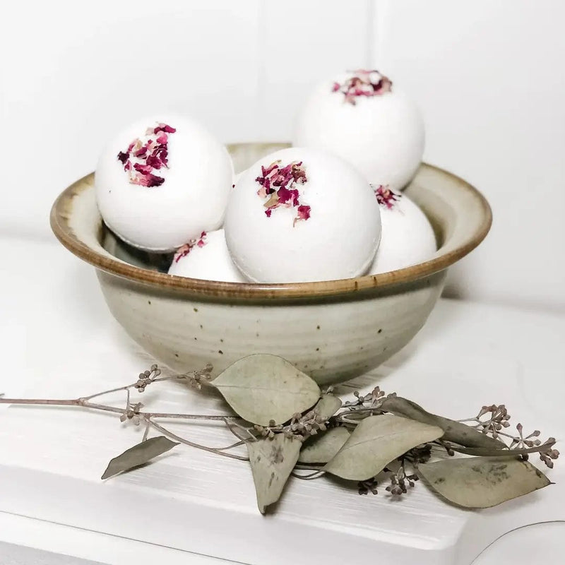 Ivy Lynne Home Bath & Body Bath bombs